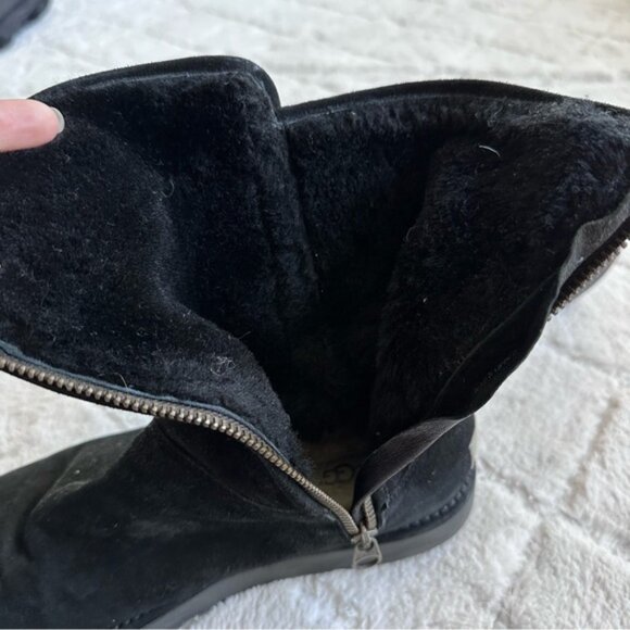 Ugg | Black 1009250 Abree Short Boots | Size 8 - Picture 9 of 13